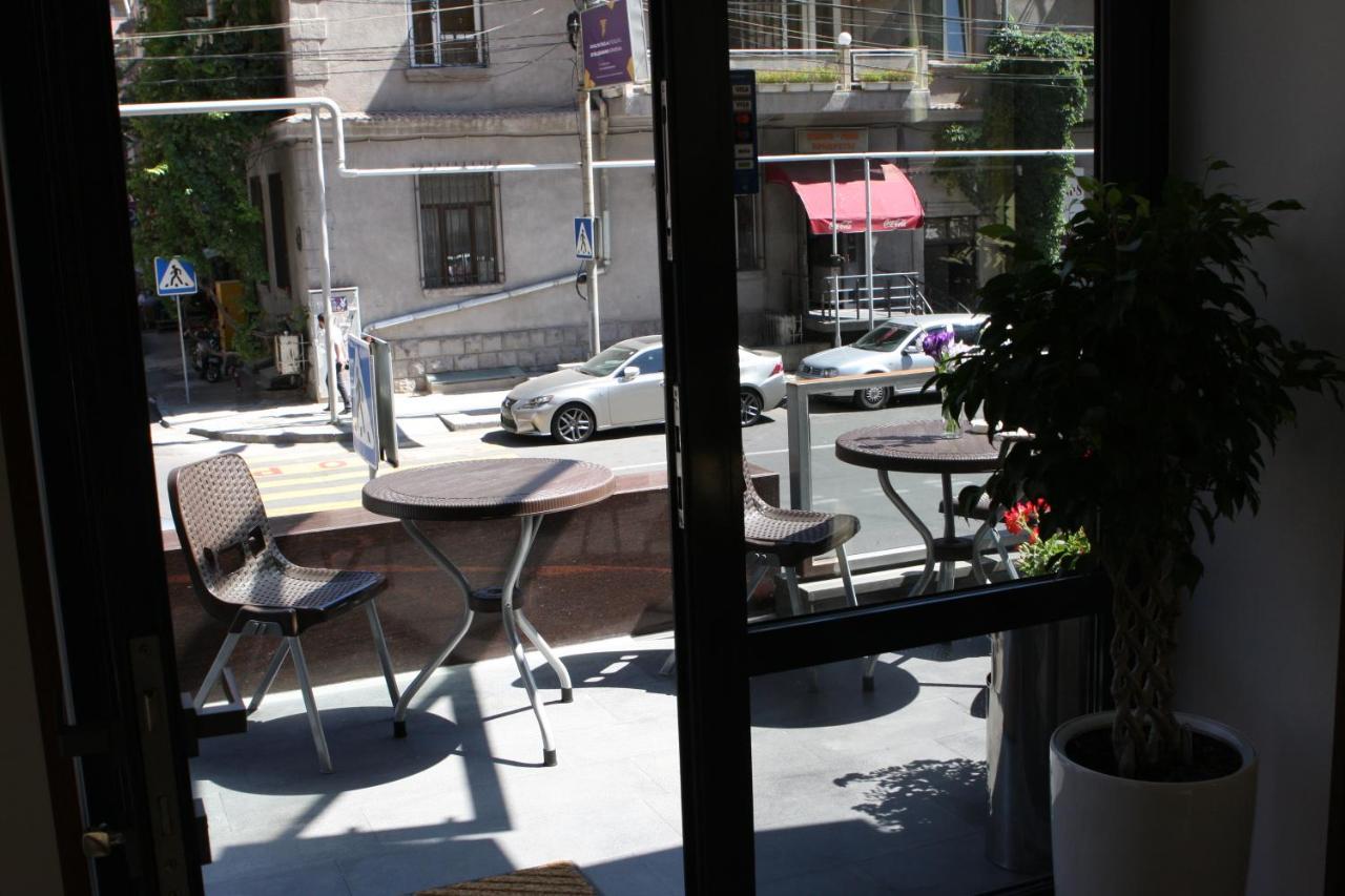 Bonjour Boutique Hotel Erivan Dış mekan fotoğraf