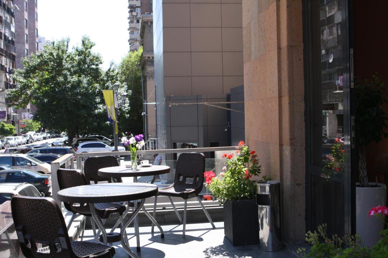 Bonjour Boutique Hotel Erivan Dış mekan fotoğraf